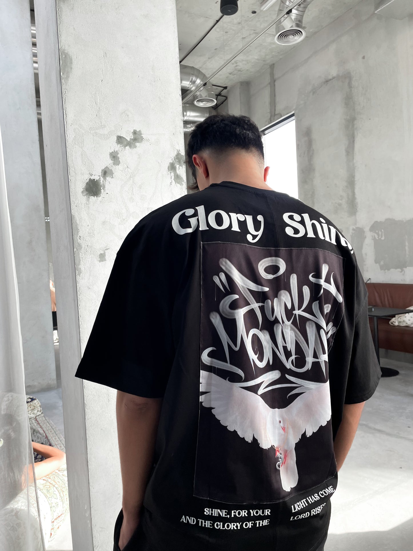 BLACK GLORY T-SHIRT