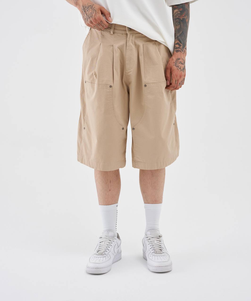 BEIGE CARPENTER BERMUDA SHORTS