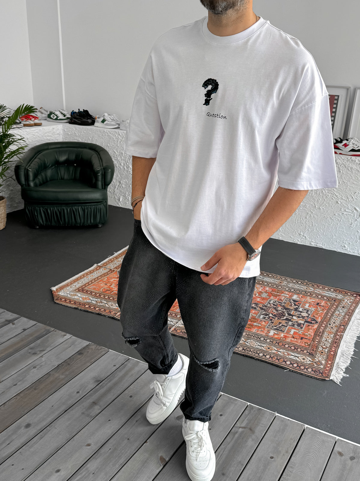 WHITE QUESTION T-SHIRT
