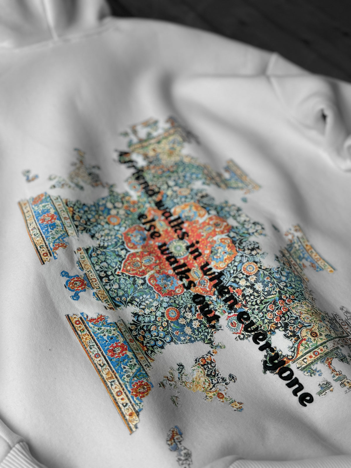 WHITE FRIEND HOODIE