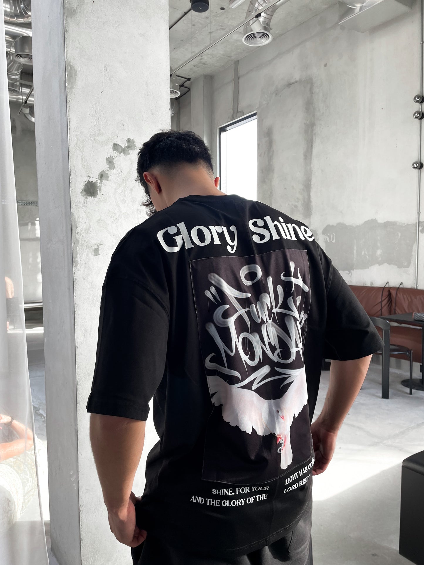 BLACK GLORY T-SHIRT