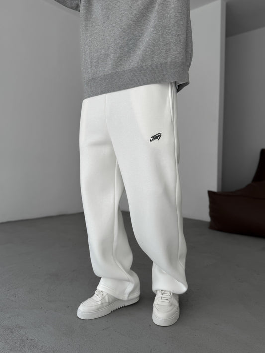 WHITE BASIC PRINTED JOGGER