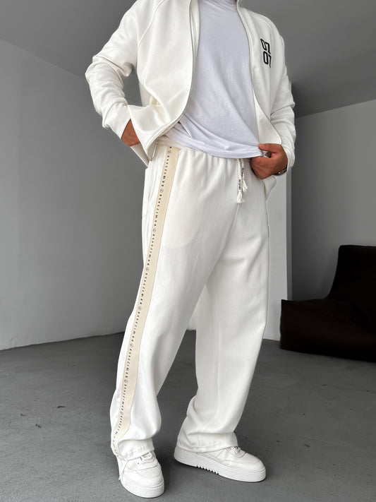 WHITE 0707 PRINTED JOGGER