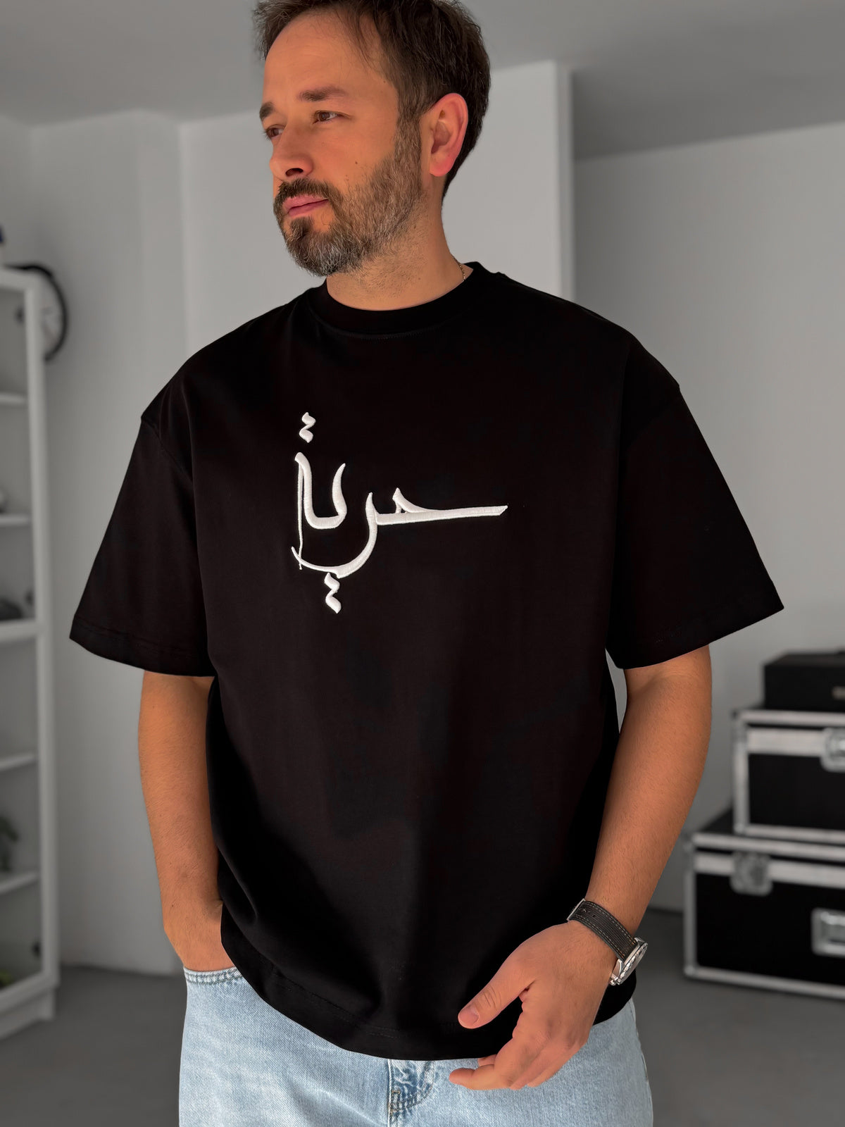 BLACK CARPET T-SHIRT