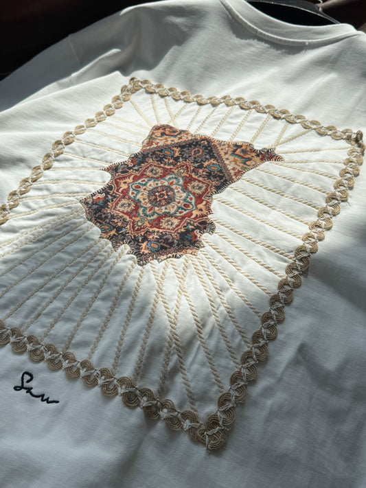 WHITE KNITTED FRAME T-SHIRT