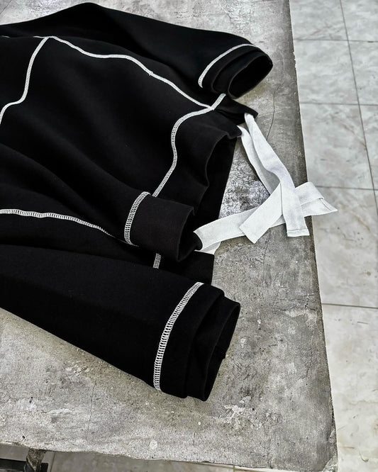 Black Stitching Detailed Sweatshirt