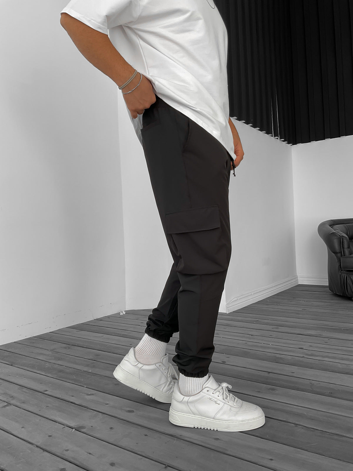 BLACK BASIC CARGO JOGGER