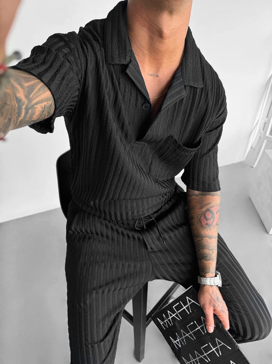 BLACK STRUCTURED POLO T-SHIRT