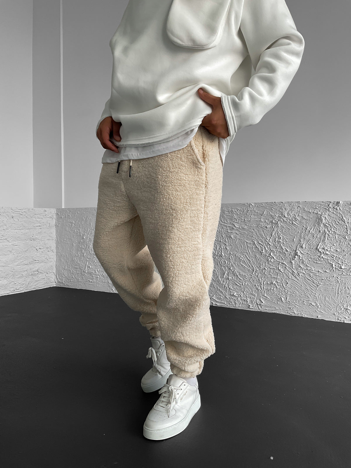 Beige Polar Jogger