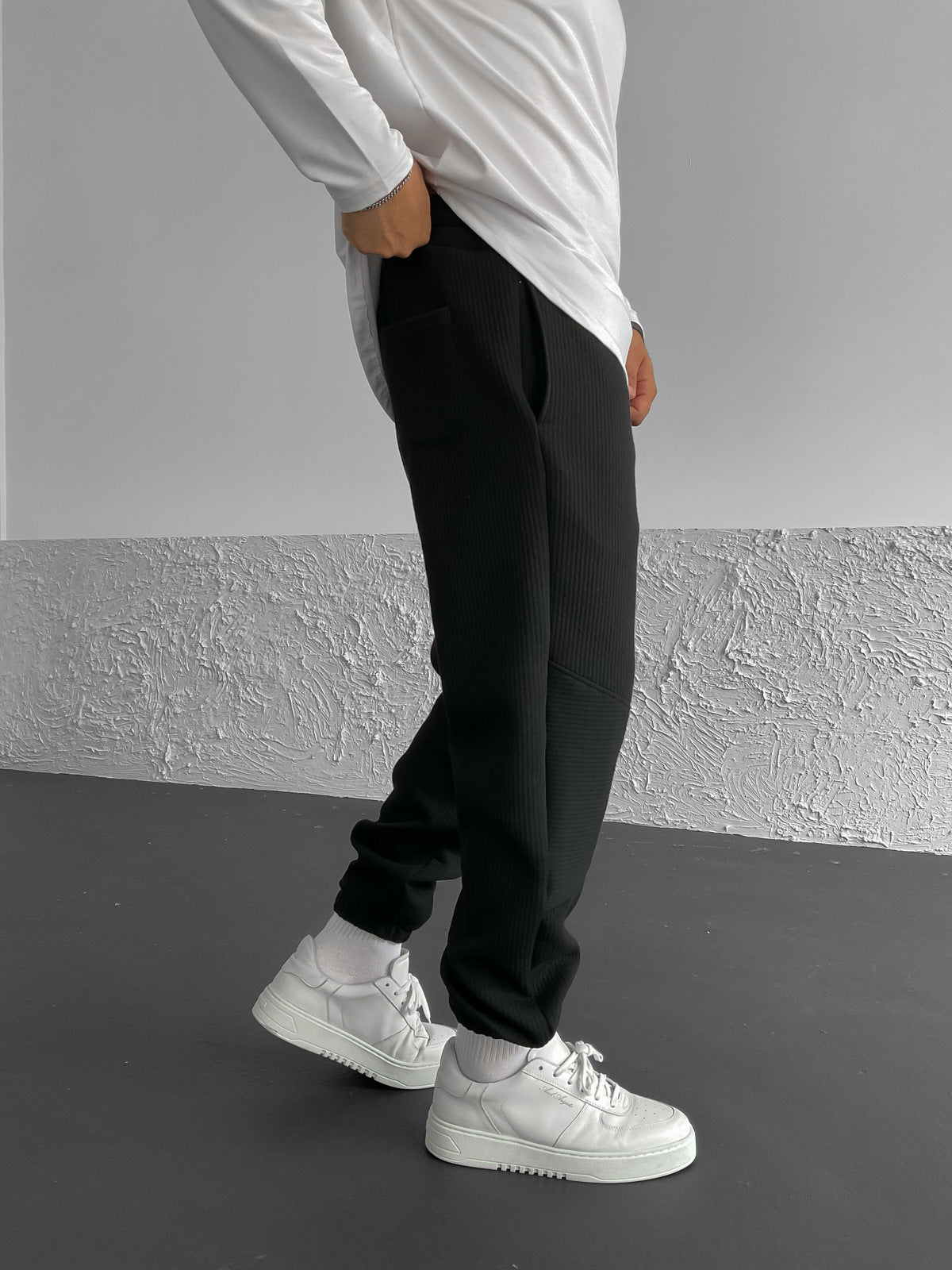 Black Ribbed Knee Detailed Jogger