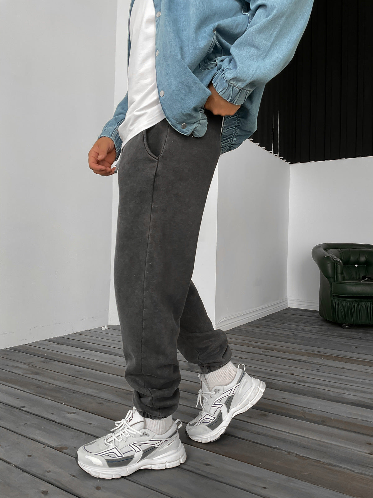 Black Washed Elastic Calves Jogger