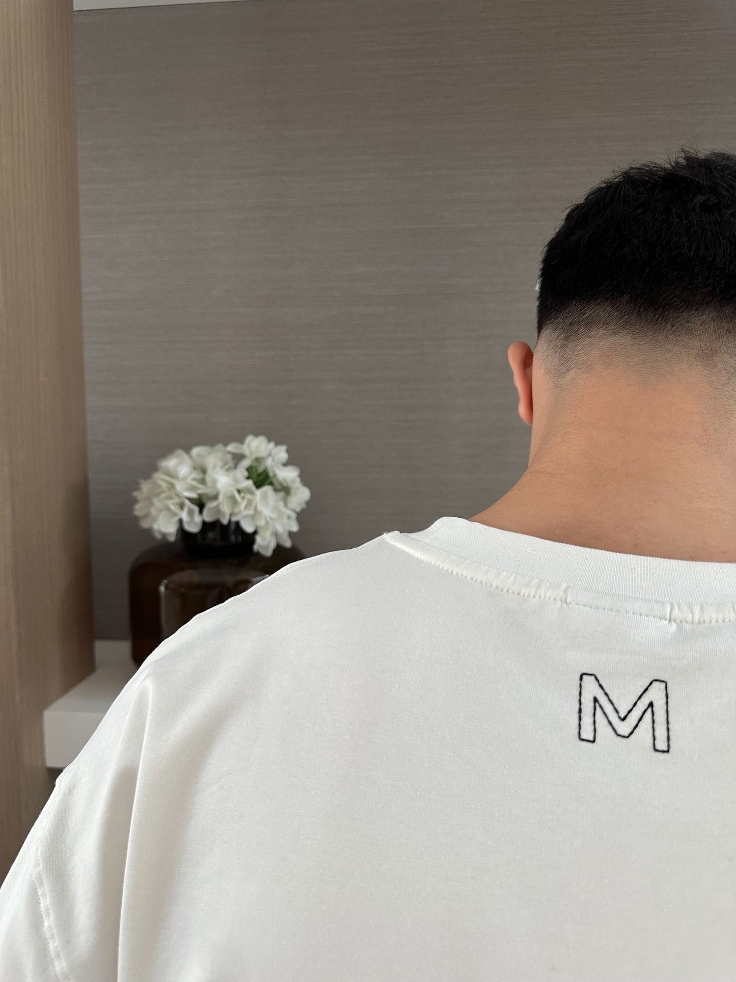 WHITE HEART EMBROIDERY T-SHIRT