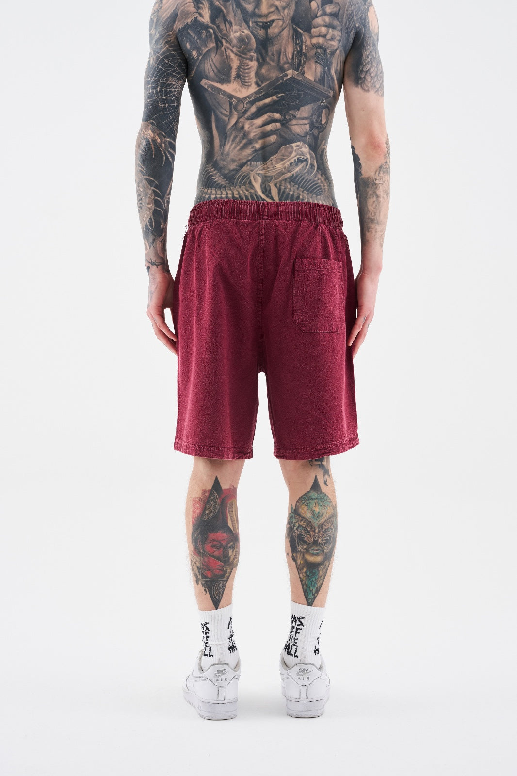 BURGUNDY EFFECTED WASHING SHORTS