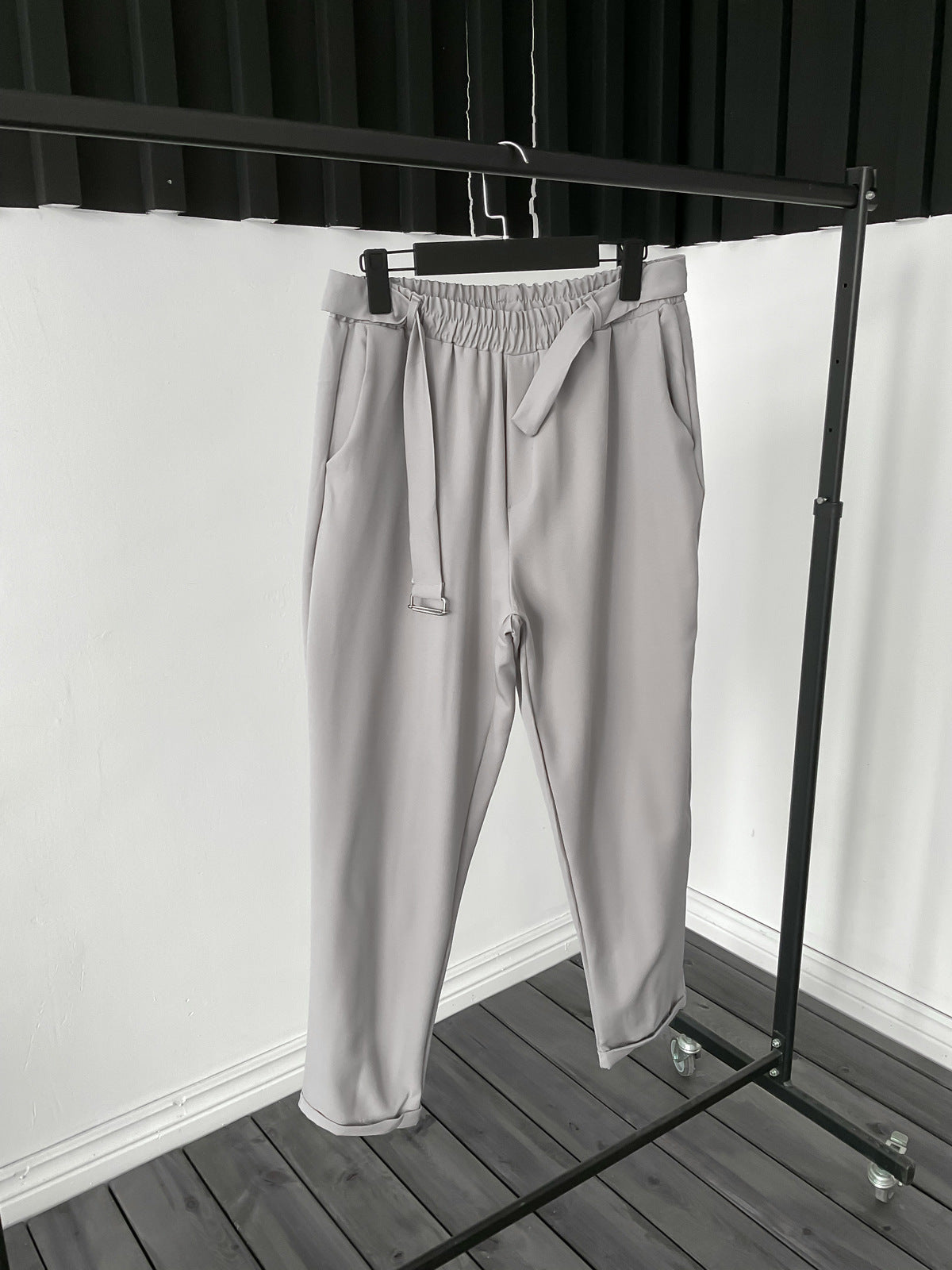 GREY FOLDED ANKLE TROUSER