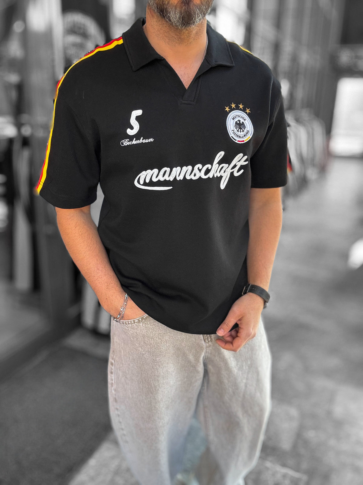BLACK GERMANY CREST T-SHIRT