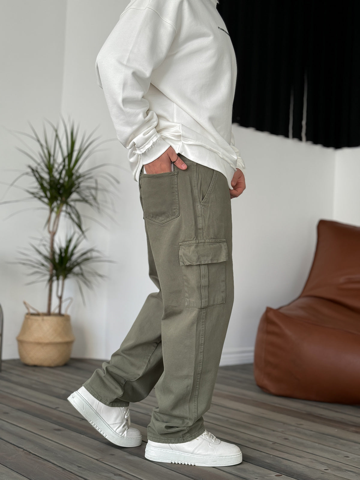 KHAKI CARGO GABARDINE PANTS
