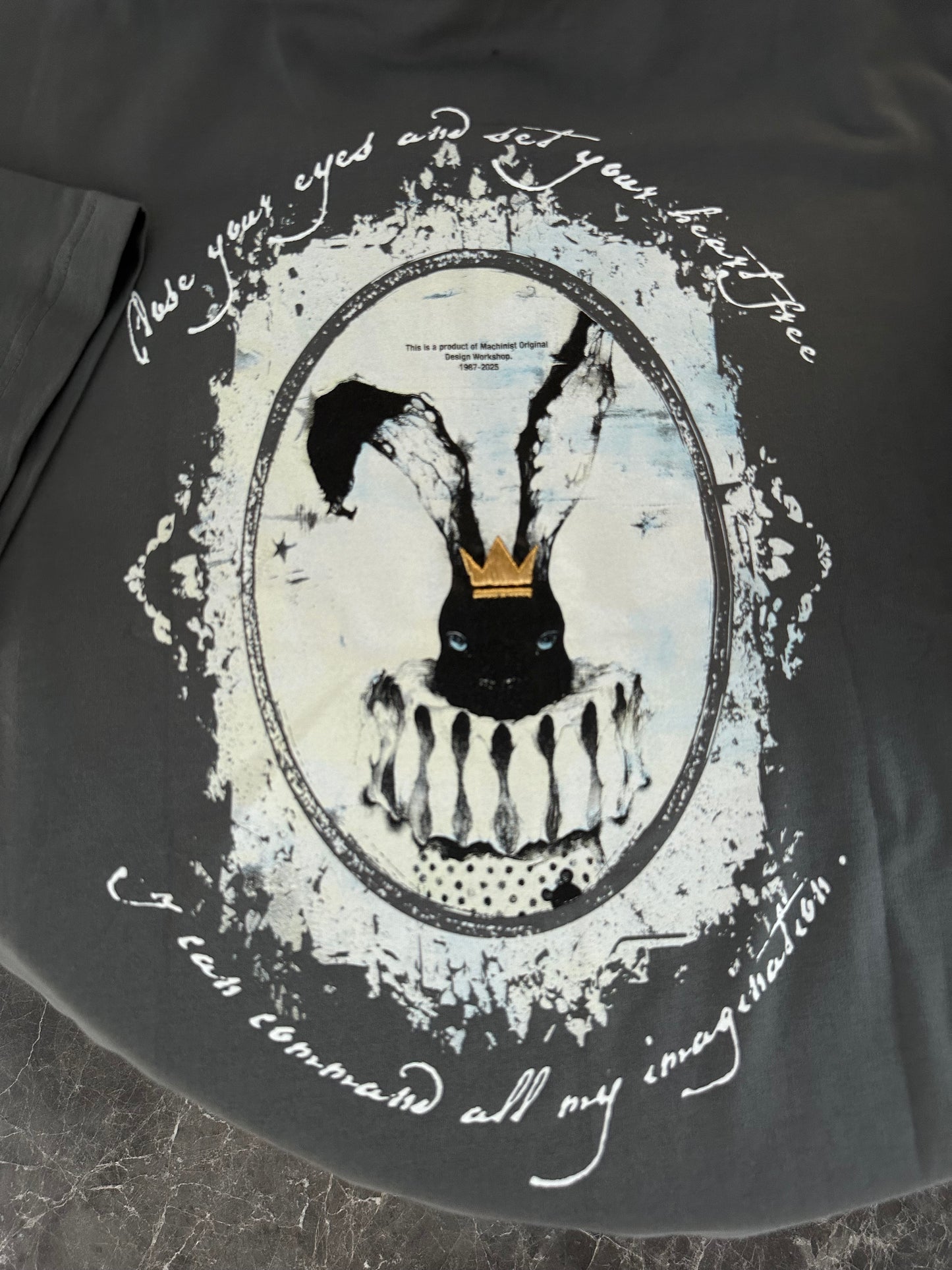 FUME BUNNY EMBROIDERED T-SHIRT