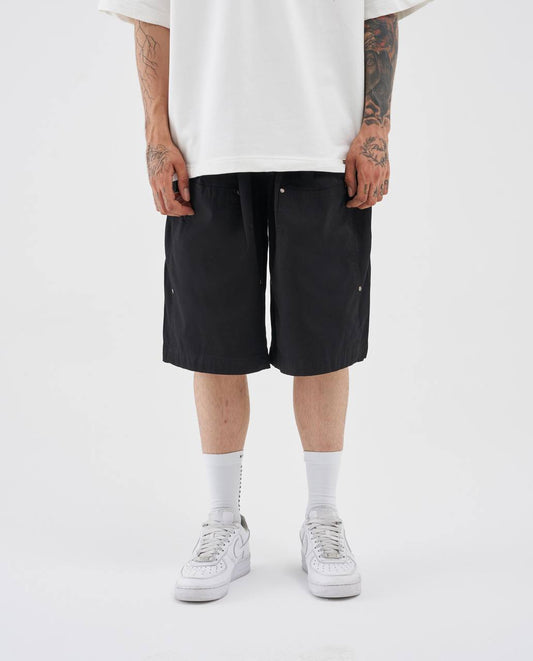 BLACK CARPENTER BERMUDA SHORTS