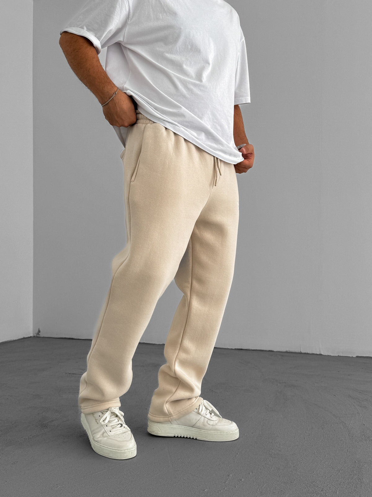 BEIGE CALIFORNIA JOGGER