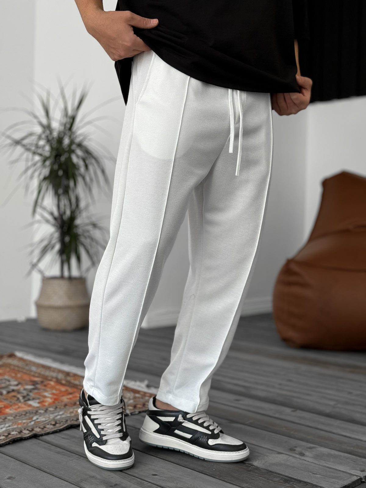 WHITE STITCHED WAFFLE FABRIC JOGGER