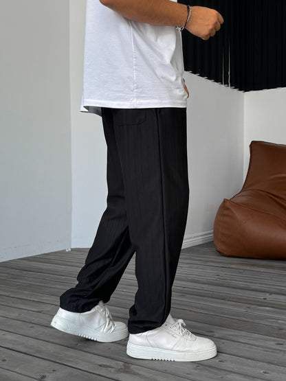 BLACK VERTICAL STRIPED JOGGER