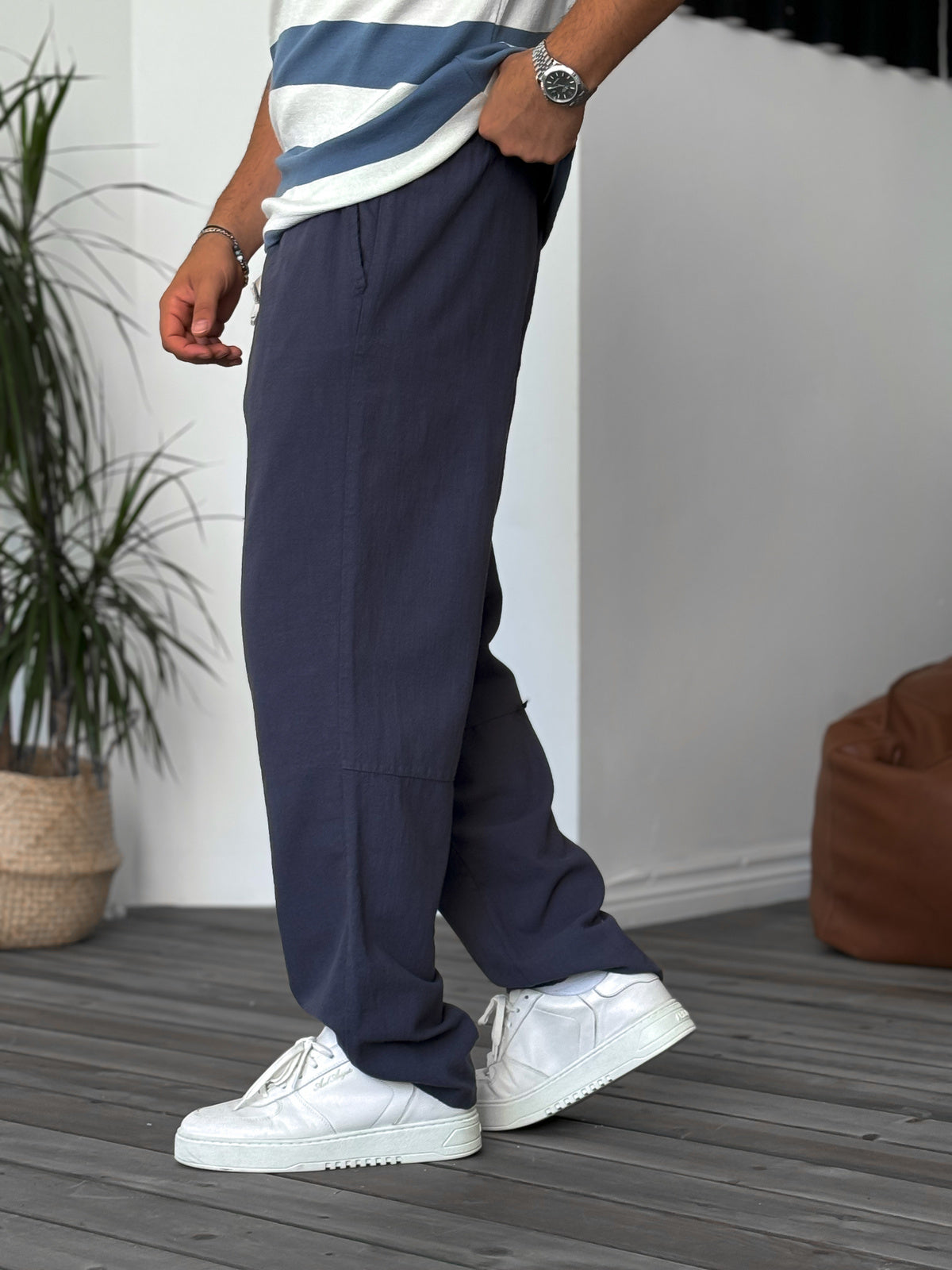 NAVY BLUE BACK STITCH DETAILED JOGGER