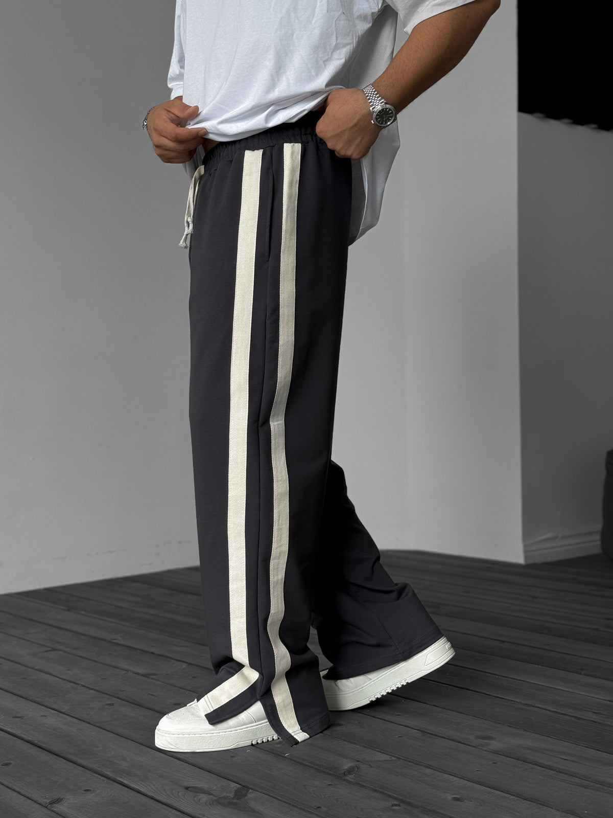 FUME STRIPED SLIT JOGGER