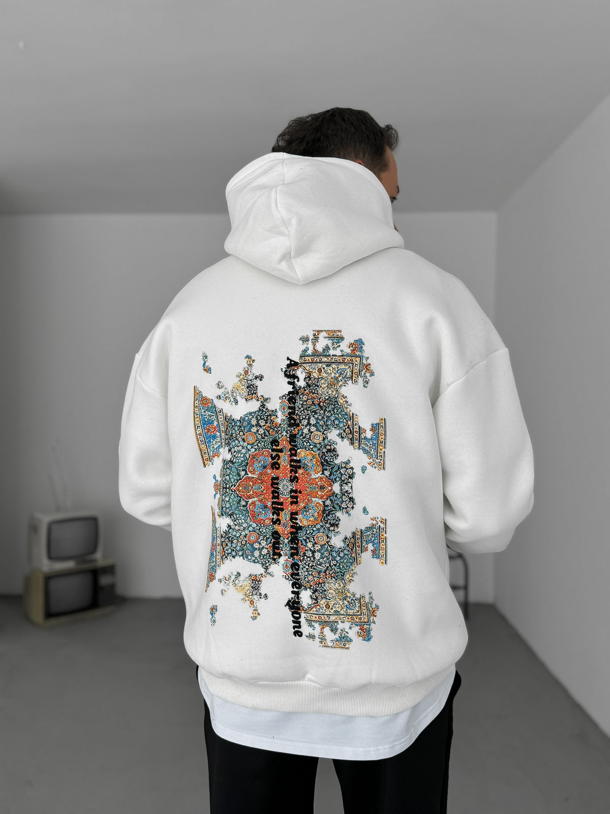 WHITE FRIEND HOODIE