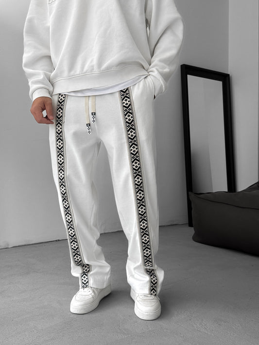 WHITE MOSAIC PATCH JOGGER