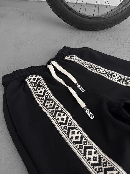 BLACK MOSAIC PATCH JOGGER
