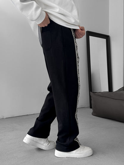 BLACK MOSAIC PATCH JOGGER