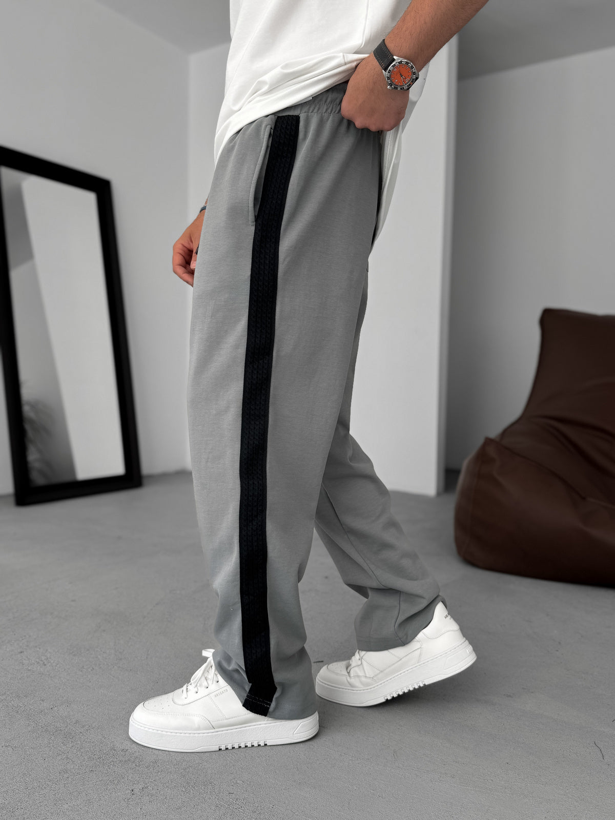 GREY STRIPED KNIT JOGGERS