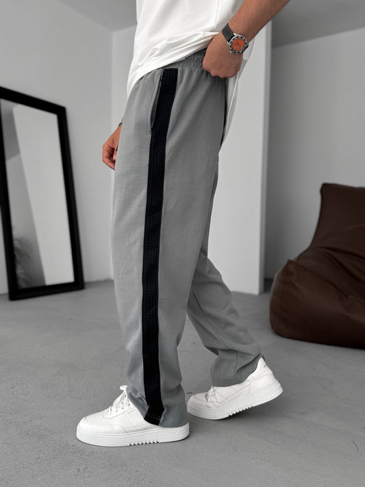 GREY STRIPED KNIT JOGGERS