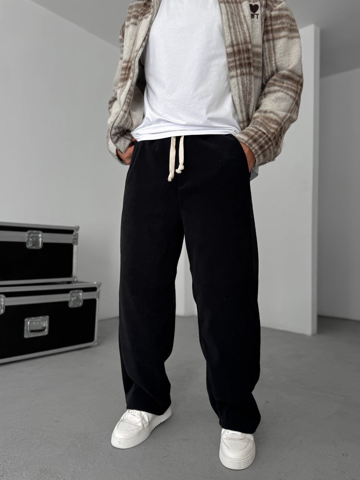 BLACK PANELLED VELVET JOGGERS