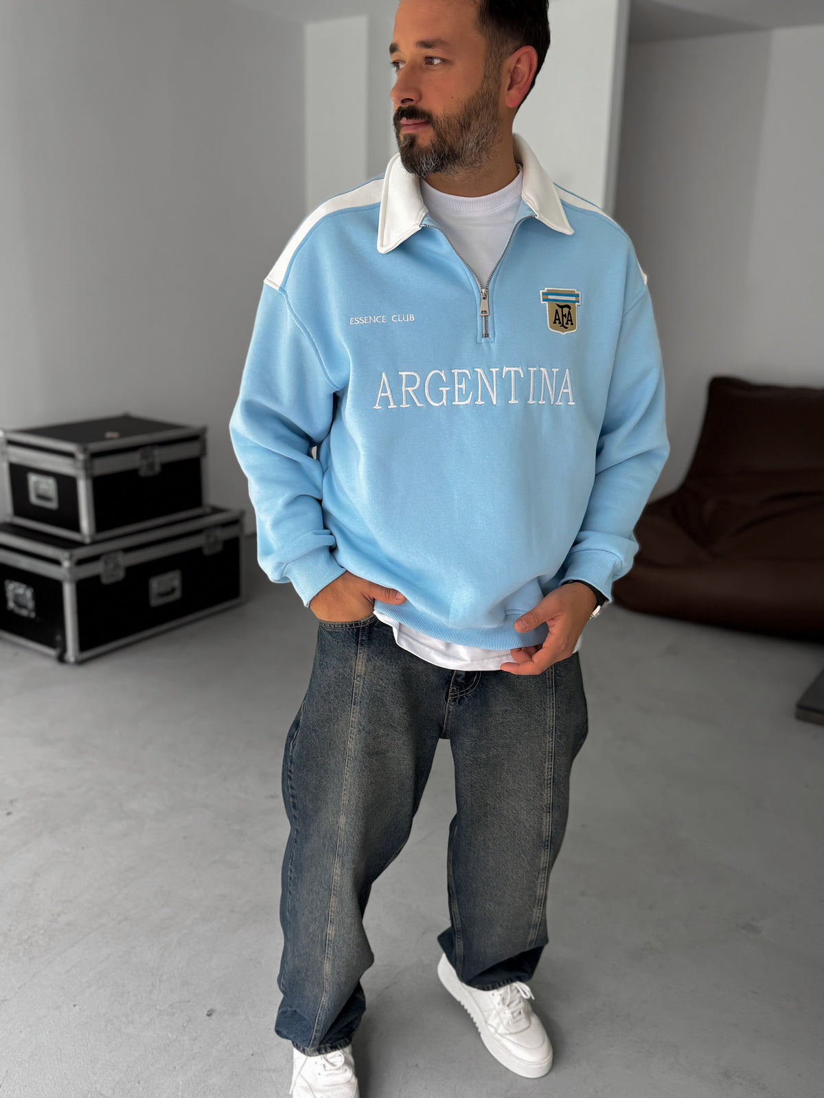 BABY BLUE ARGENTINA EMBROIDERED OVERSIZE SWEATSHIRT