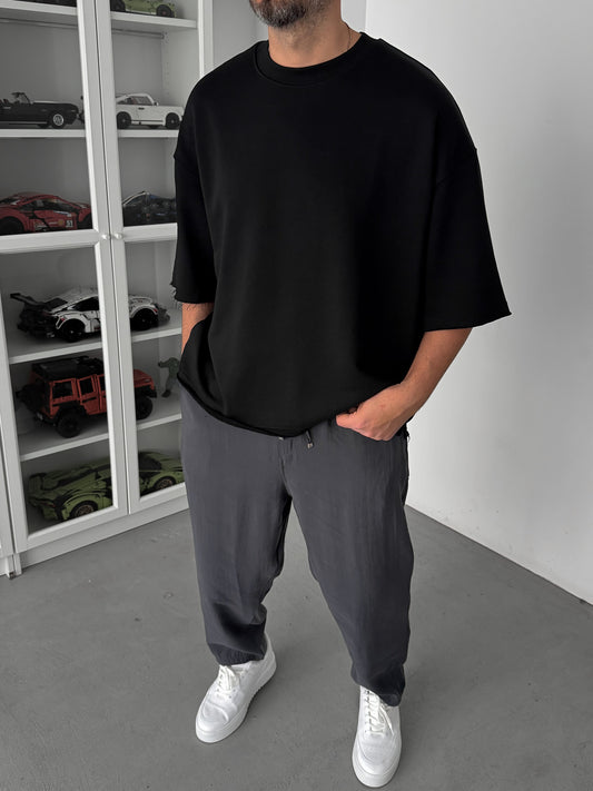 BLACK 3 THREAD OVERSIZE T-SHIRT