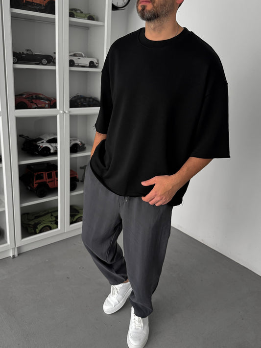 BLACK 3 THREAD OVERSIZE T-SHIRT