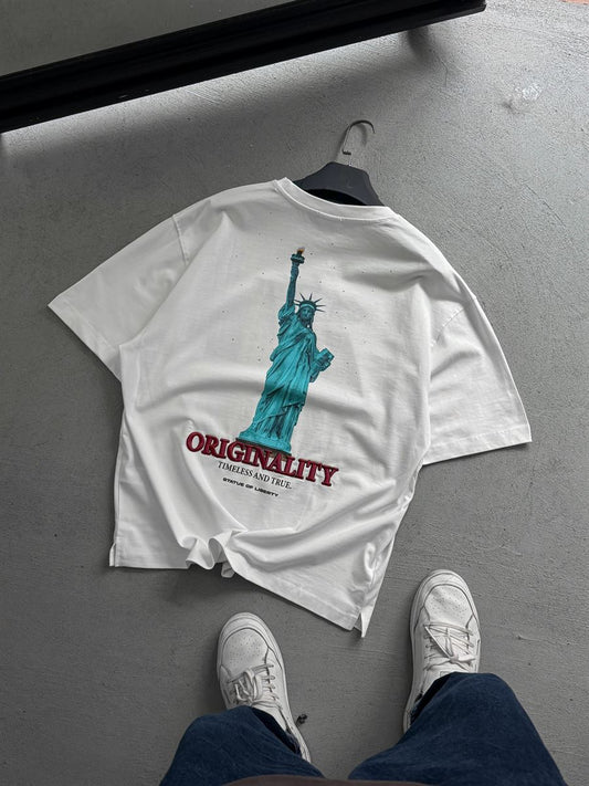 WHITE STATUE OF LIBERTY T-SHIRT