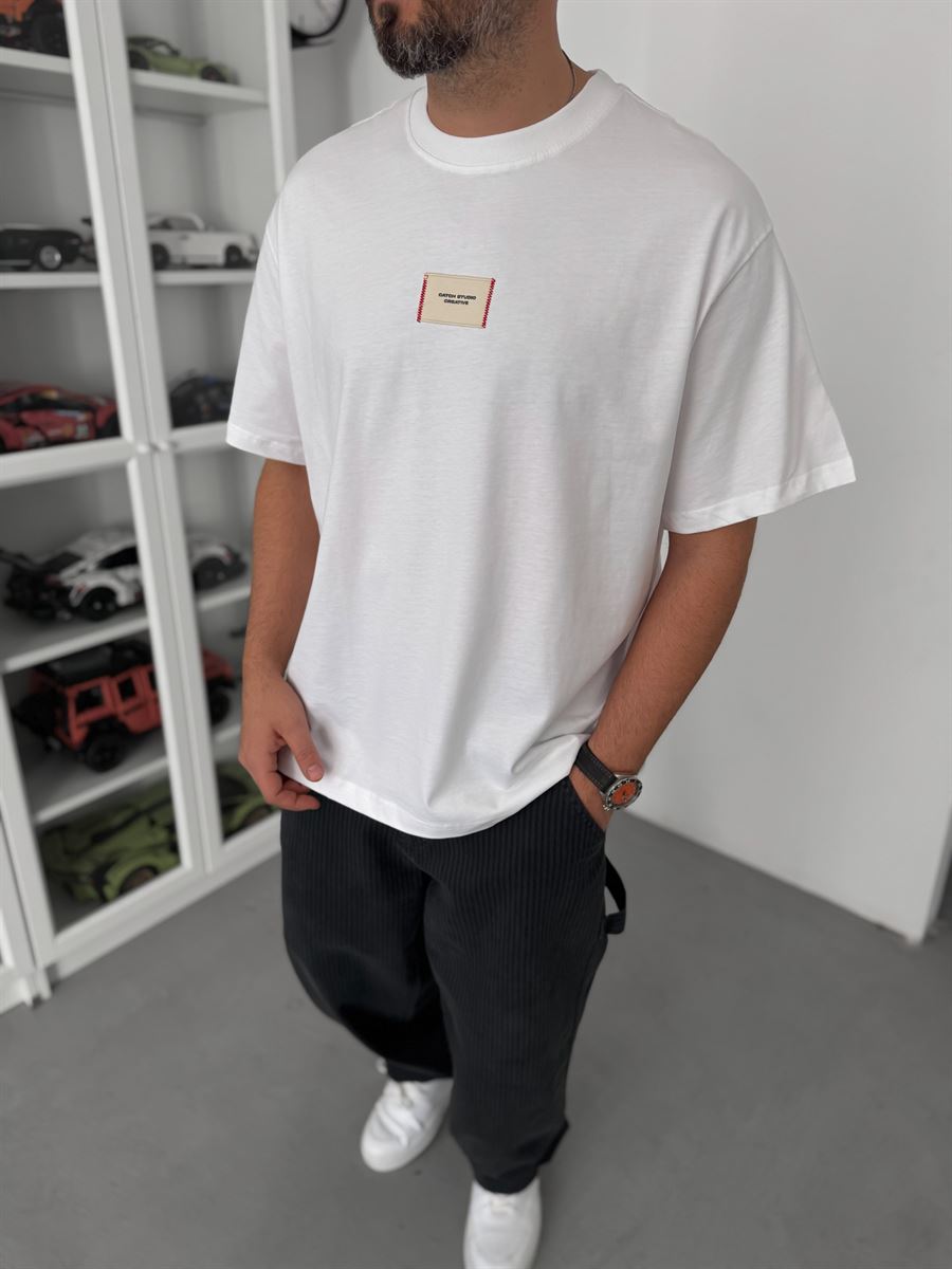 WHITE WOVEN PATCH T-SHIRT