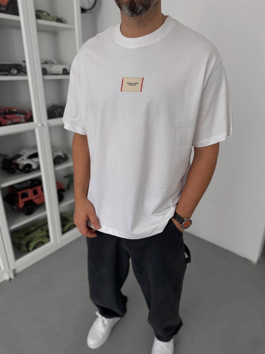 WHITE WOVEN PATCH T-SHIRT