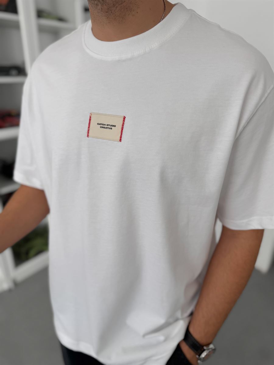WHITE WOVEN PATCH T-SHIRT