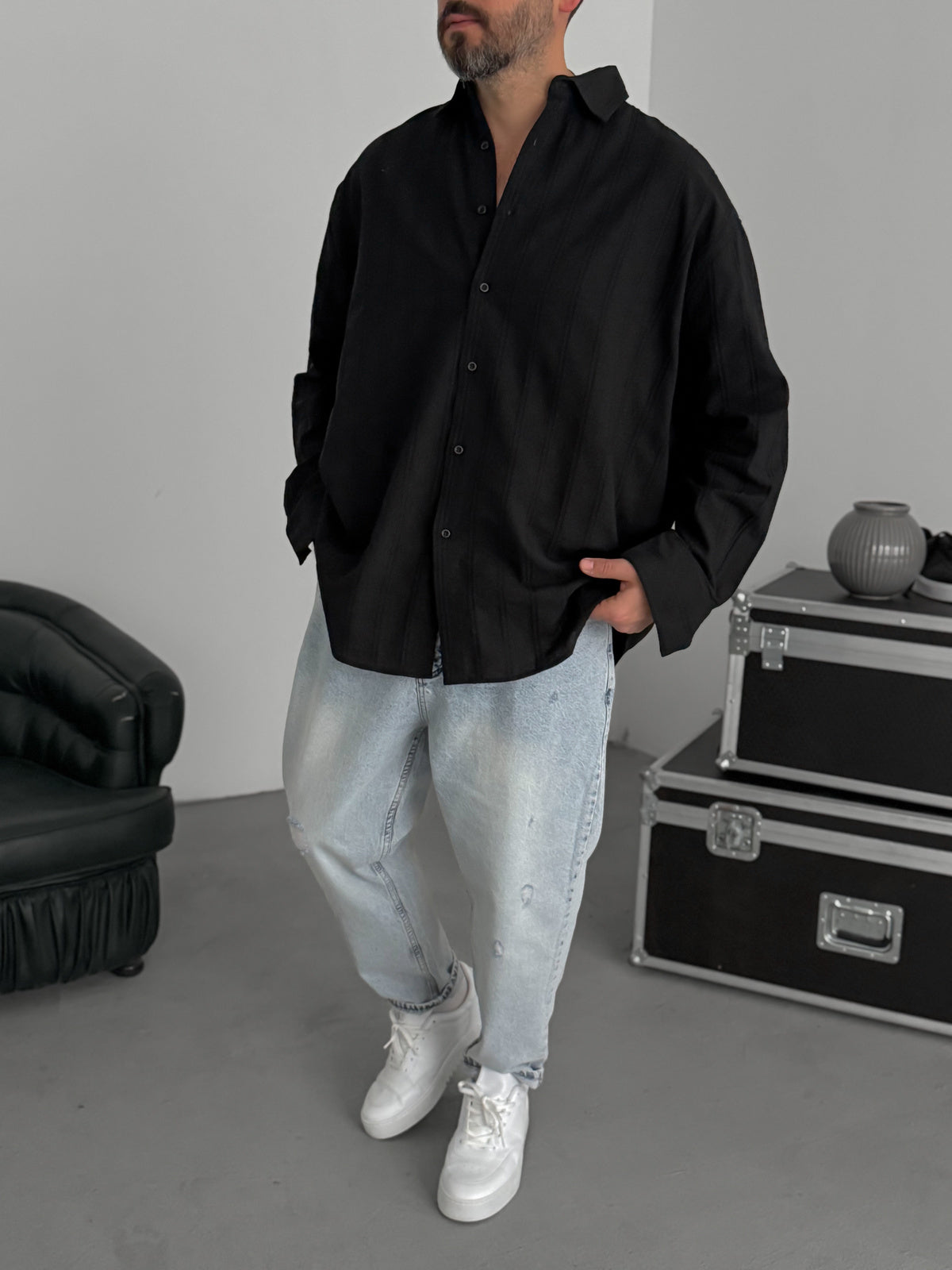 BLACK KNITTED STRIPED SHIRT