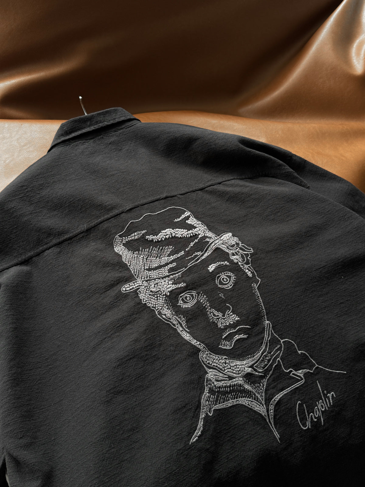 BLACK CHAPLIN SHIRT