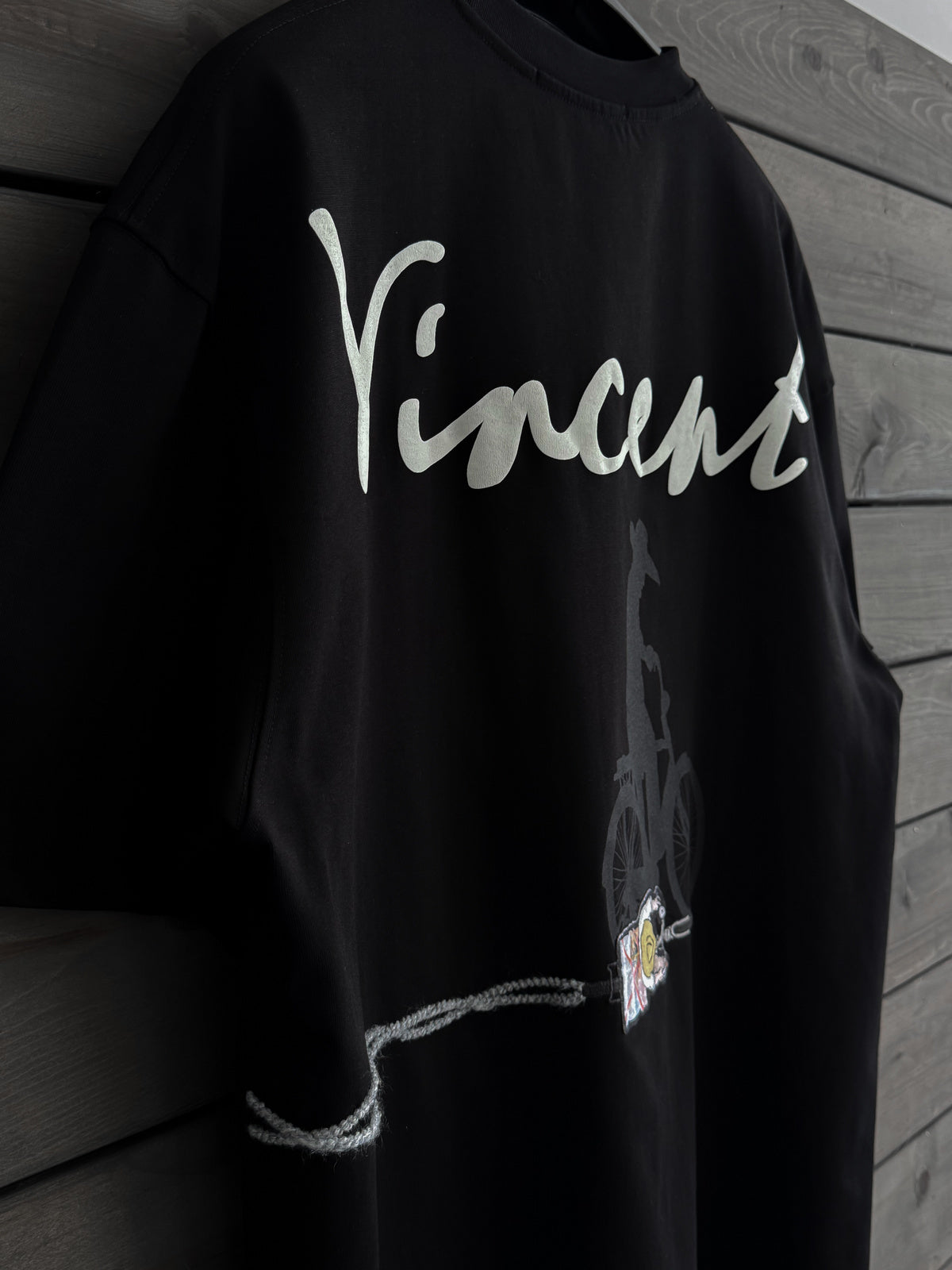 BLACK VINCENT EMBROIDERED T-SHIRT