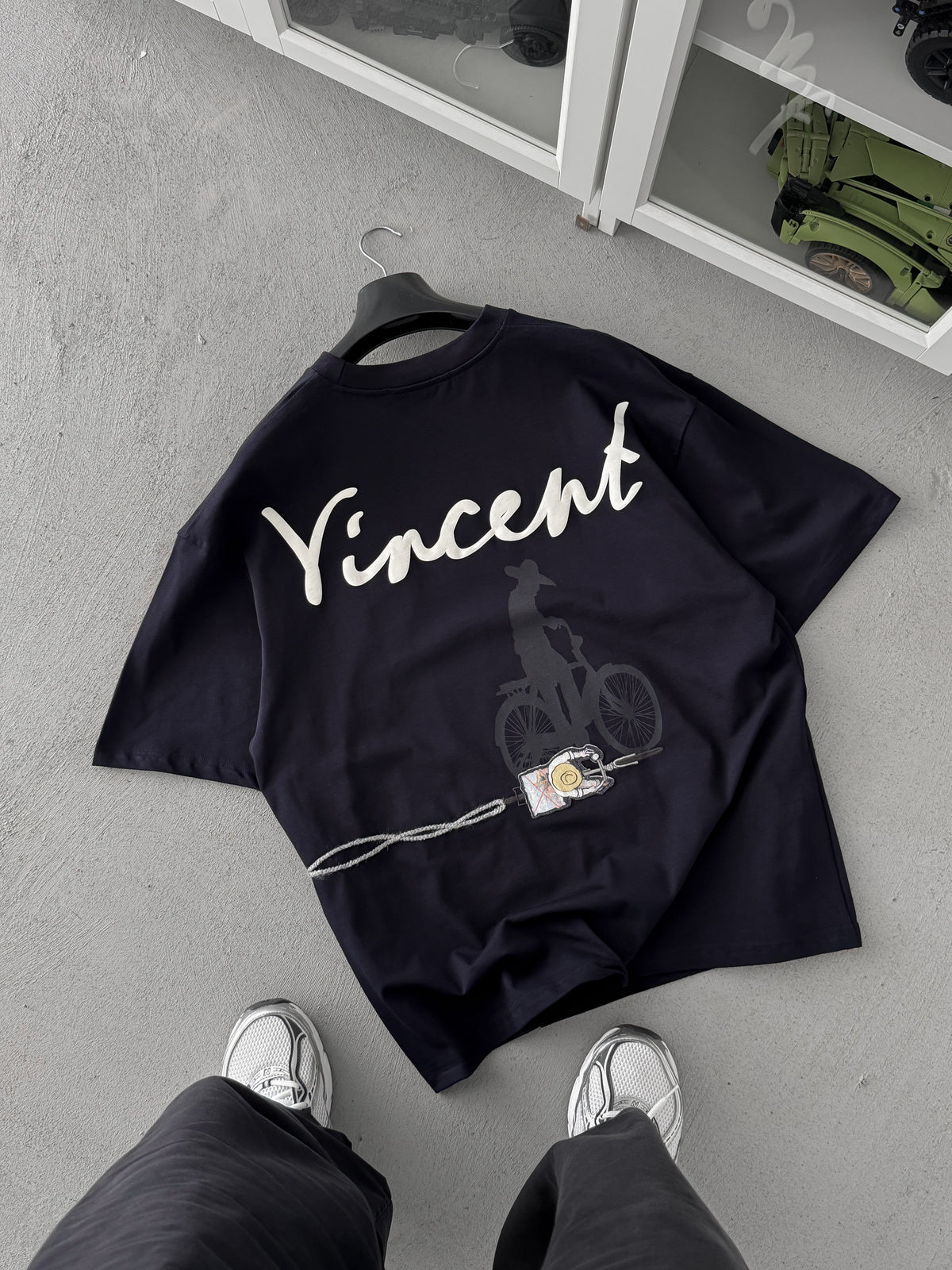 NAVY BLUE VINCENT EMBROIDERED T-SHIRT