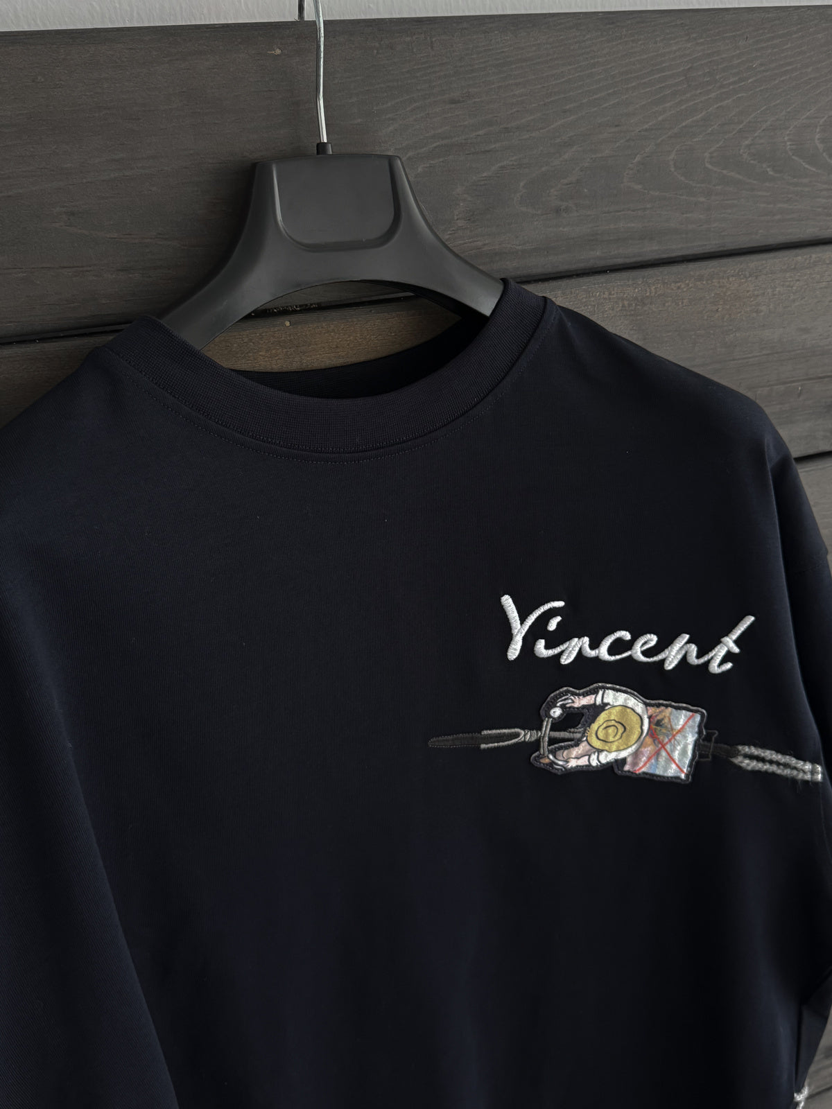 NAVY BLUE VINCENT EMBROIDERED T-SHIRT