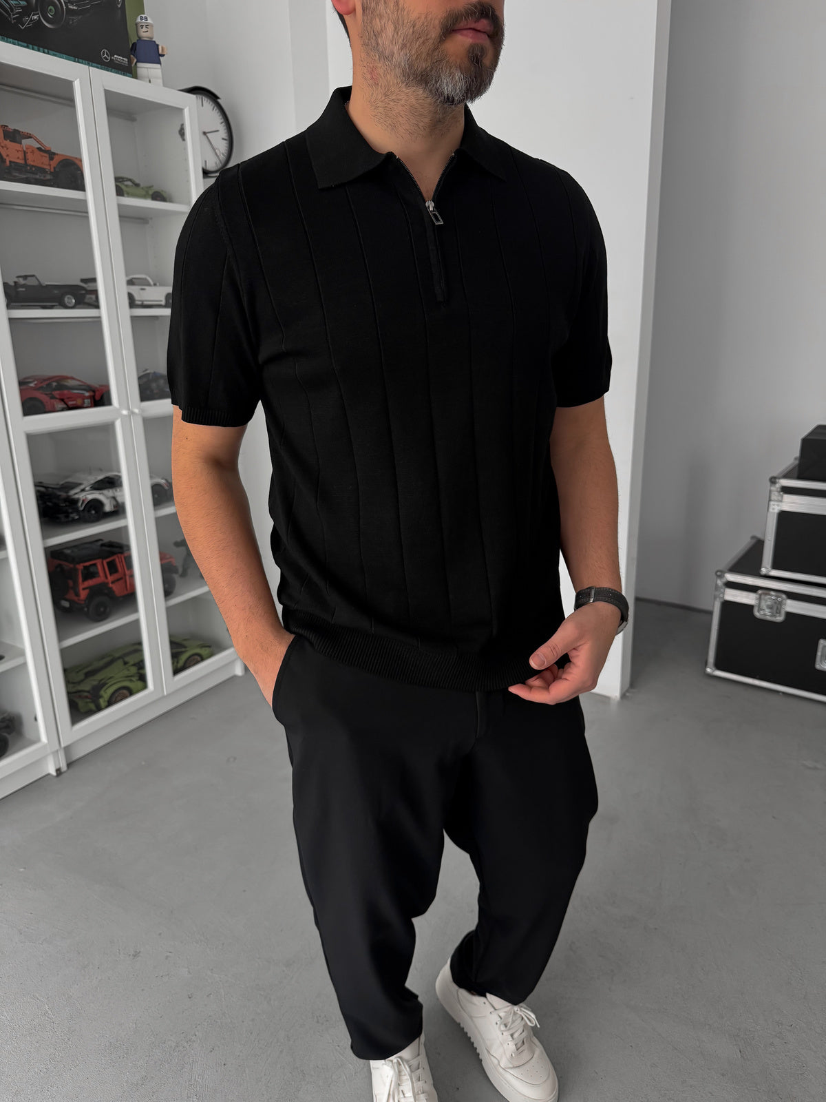BLACK HALF ZIP KNIT T-SHIRT