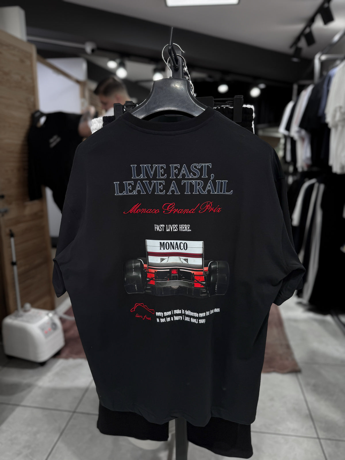 BLACK LIVE FAST T-SHIRT