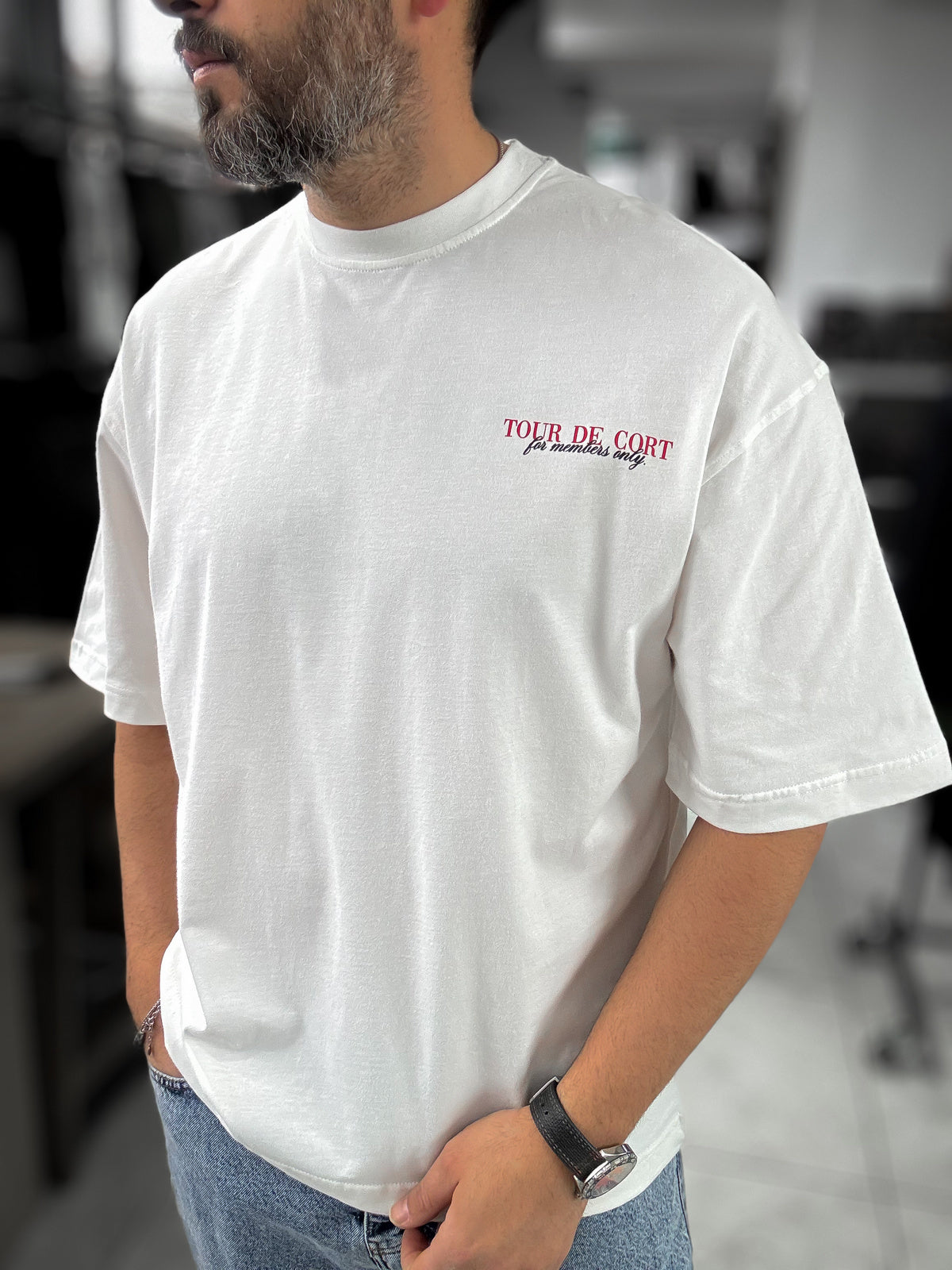 WHITE TOUR DE CORT T-SHIRT