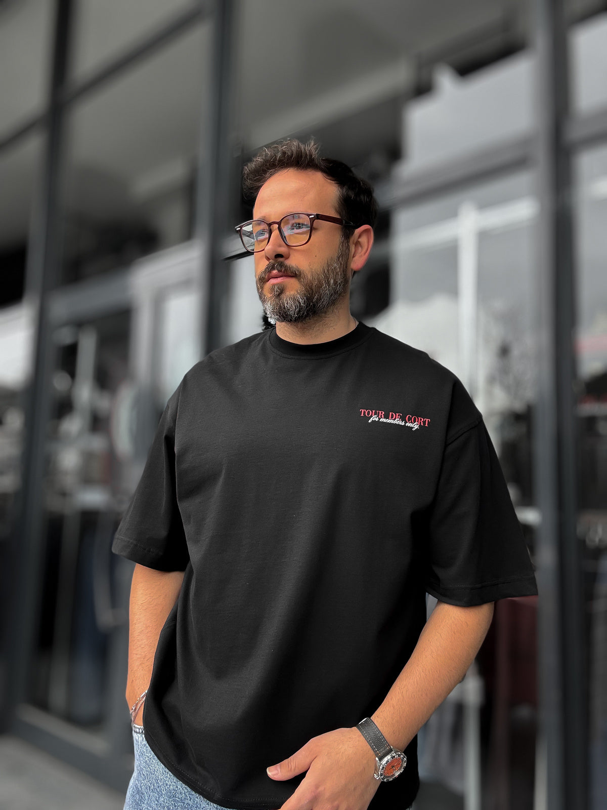 BLACK TOUR DE CORT T-SHIRT
